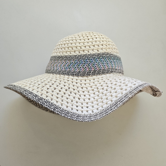 Elegant Target Beige Sun / Beach Paper Floppy Hat with Black Trim - Like New - Picture 3 of 6